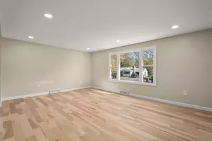 16 Picard Cir, Easthampton, MA 01027 - Photo 9