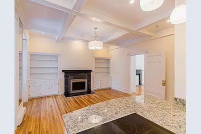 9 Temple St #1, Boston, MA 02114 - Photo 5