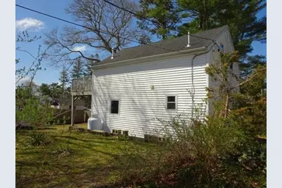 17B Oakley Avenue, Bourne, MA 02532 - Photo 5