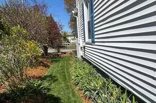 4 Central Ave, Northbridge, MA 01534 - Photo 9
