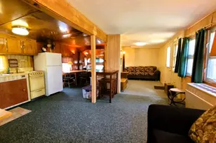 137 Sherwood Dr, Becket, MA 01223 - Photo 3