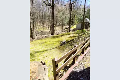 137 Sherwood Dr, Becket, MA 01223 - Photo 15