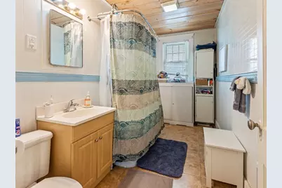 1066 Pleasant Street, Worcester, MA 01602 - Photo 21