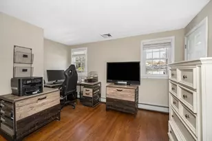 106 Grove St, Reading, MA 01867 - Photo 21
