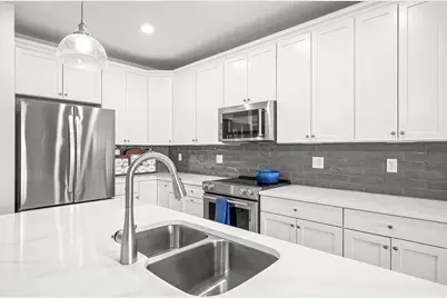 2 Stratton Dr #307, Woburn, MA 01801 - Photo 9