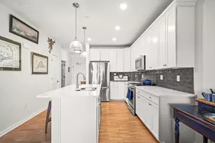 2 Stratton Dr, Woburn, MA 01801 - Photo 7