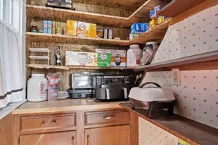 7 Sheldon St, Boston, MA 02131 - Photo 35