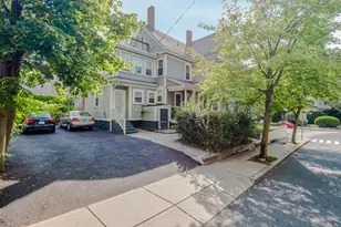 97 College Ave, Somerville, MA 02144 - Photo 11