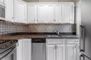 12A Melrose St, Boston, MA 02116 - Photo 9