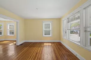 38 Monponset St, Boston, MA 02136 - Photo 5