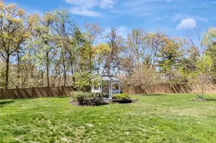 2102 Lewis O Gray Dr, Saugus, MA 01906 - Photo 37