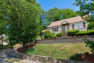 19 Saville St, Saugus, MA 01906 - Photo 3