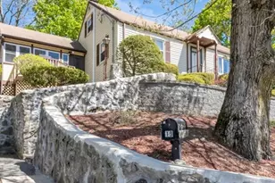 19 Saville St, Saugus, MA 01906 - Photo 9