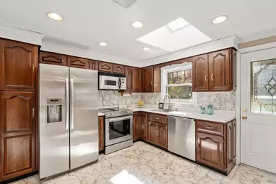 164 Lockland Ave, Framingham, MA 01701 - Photo 5