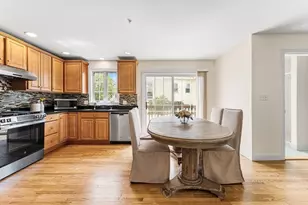 30 Russell St, Waltham, MA 02453 - Photo 7
