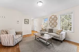 30 Russell St, Waltham, MA 02453 - Photo 5