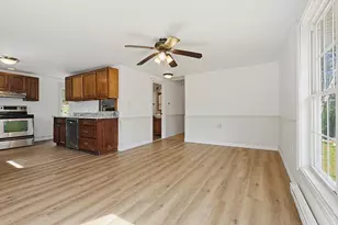 124 Old County Rd, Holland, MA 01521 - Photo 15