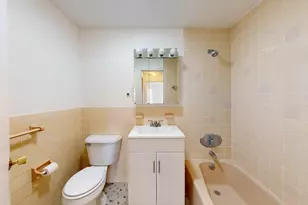 32 Whites Ave, Watertown, MA 02472 - Photo 7