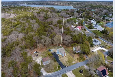 14 Daisy Ln, Yarmouth, MA 02664 - Photo 5