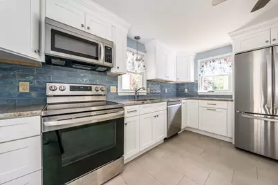 14 Daisy Ln, Yarmouth, MA 02664 - Photo 17