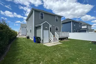 6 N Rocliffe St, Fall River, MA 02723 - Photo 19