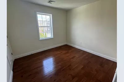 6 N Rocliffe St, Fall River, MA 02723 - Photo 15
