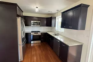 6 N Rocliffe St, Fall River, MA 02723 - Photo 9