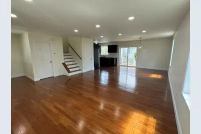 6 N Rocliffe St, Fall River, MA 02723 - Photo 5