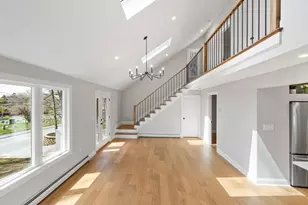 8 Boardman St, Haverhill, MA 01830 - Photo 9