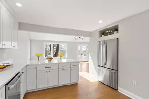 8 Boardman St, Haverhill, MA 01830 - Photo 15