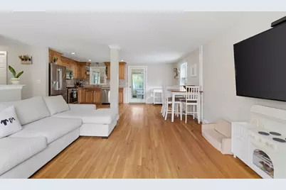 8 Bicknell St, Foxboro, MA 02035 - Photo 5