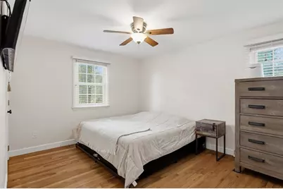 8 Bicknell St, Foxboro, MA 02035 - Photo 11