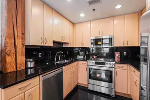 9 W Broadway, Boston, MA 02127 - Photo 7