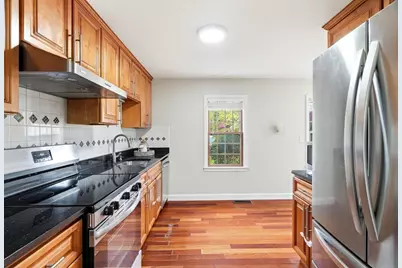 13 Seaborn Pl #13, Lexington, MA 02420 - Photo 11