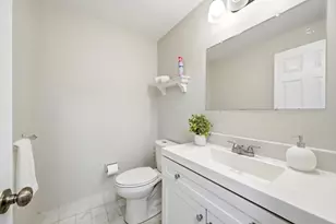 13 Seaborn Pl, Lexington, MA 02420 - Photo 13