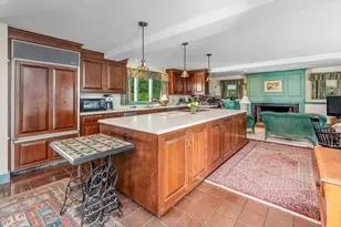 102 Central St, Hingham, MA 02043 - Photo 3
