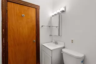 33 Charter St, Boston, MA 02113 - Photo 13