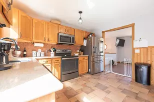 1 Lorraine Ln, Millville, MA 01529 - Photo 5