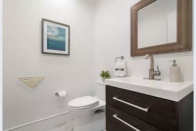 805 Heath St #2, Brookline, MA 02467 - Photo 5