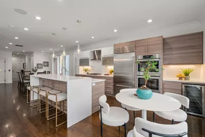 805 Heath St #2, Brookline, MA 02467 - Photo 17