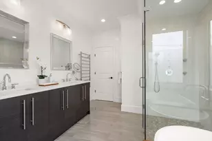 805 Heath St, Brookline, MA 02467 - Photo 9