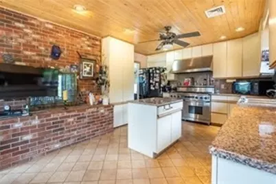 225 Hixbridge Rd, Westport, MA 02790 - Photo 11
