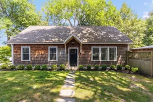 29 Pleasant St, Hingham, MA 02043 - Photo 25
