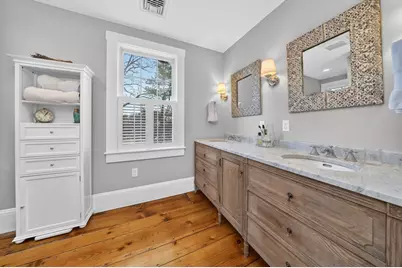 29 Pleasant St, Hingham, MA 02043 - Photo 15
