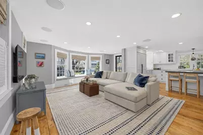 29 Pleasant St, Hingham, MA 02043 - Photo 7