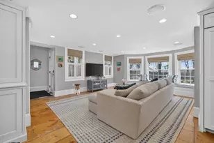 29 Pleasant St, Hingham, MA 02043 - Photo 9