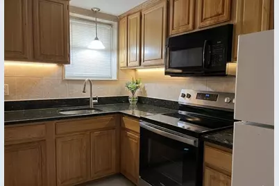 623 Cummins Hwy #B, Boston, MA 02136 - Photo 3