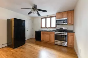 305 Hurley St, Cambridge, MA 02141 - Photo 3