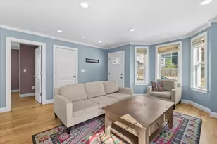 40 Catherine St, Boston, MA 02131 - Photo 5