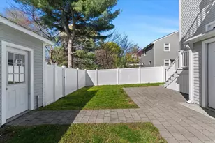 40 Catherine St, Boston, MA 02131 - Photo 15